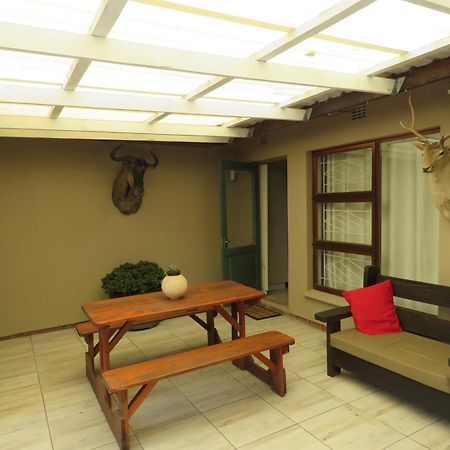 Avo Tree Guesthouse 파를 외부 사진