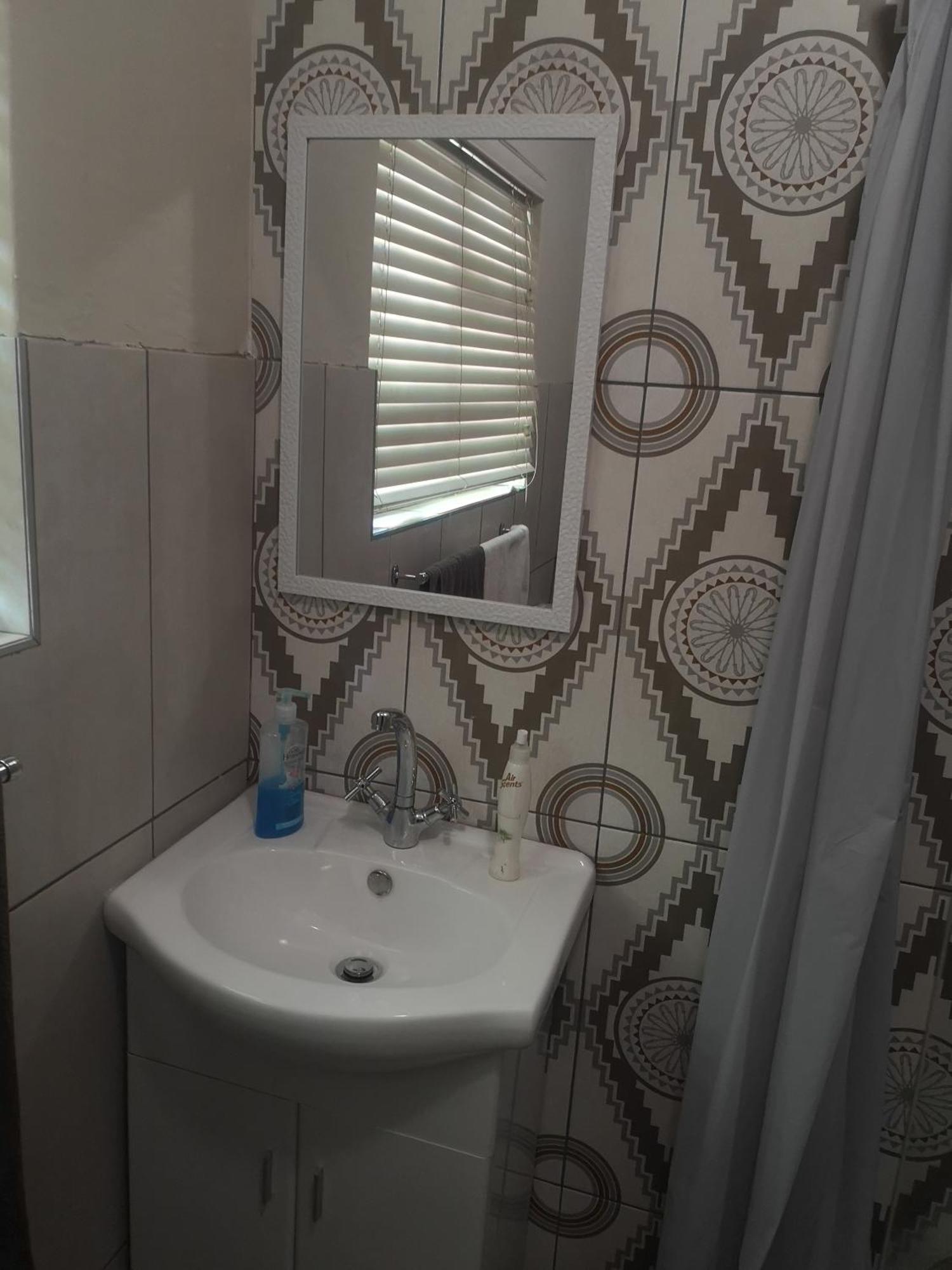 Avo Tree Guesthouse 파를 외부 사진